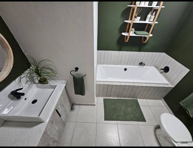 2 BEDROOM APARTMENT FOR SALE IN CASHAN